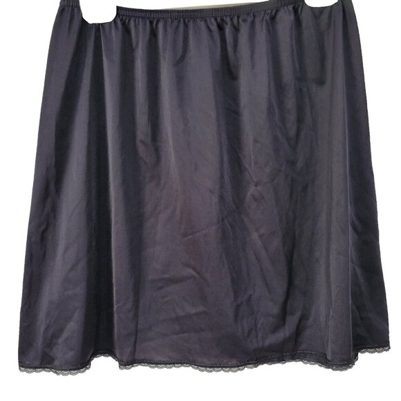 Vanity Fair Half Slip Size 18 L/42 Black Lace Trim Nylon Sexy Lingerie Back Slit - Picture 1 of 5